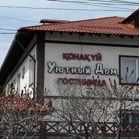 Hotel Uyutnyy Dom Taraz Exteriér fotografie