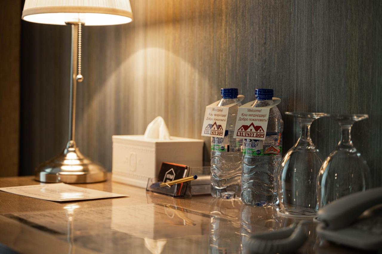 Hotel Uyutnyy Dom Taraz Exteriér fotografie