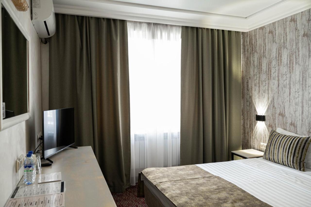 Hotel Uyutnyy Dom Taraz Exteriér fotografie