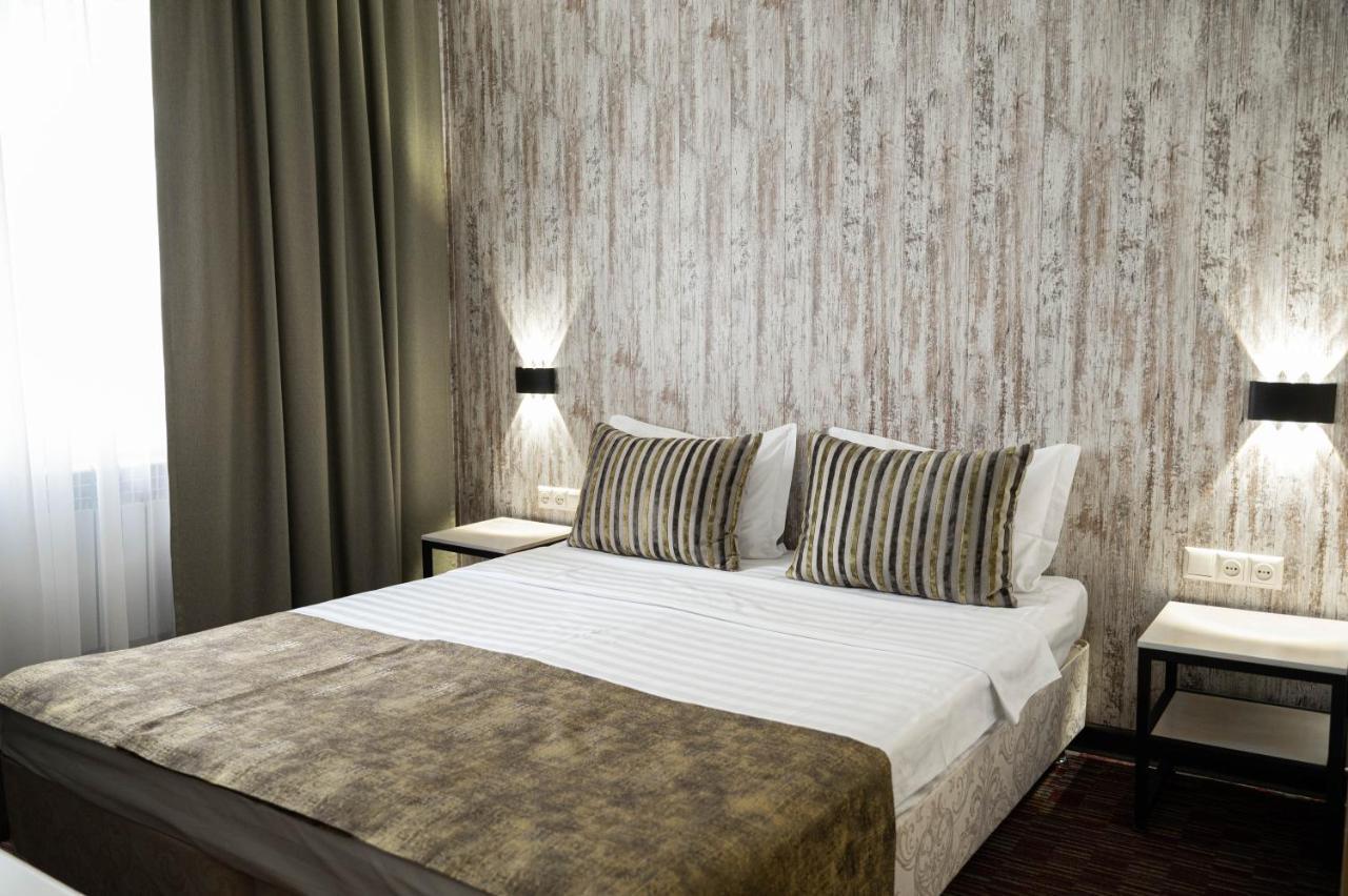 Hotel Uyutnyy Dom Taraz Exteriér fotografie