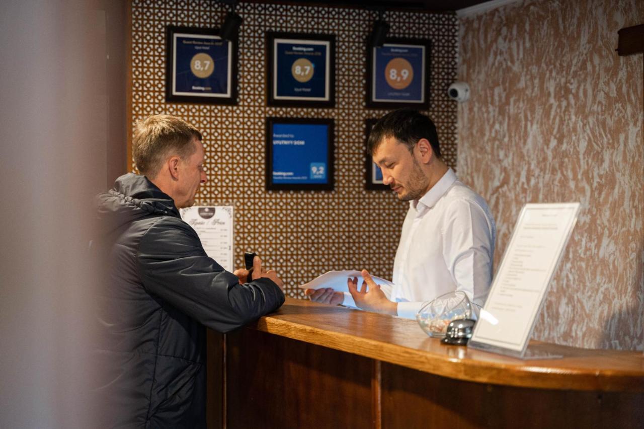 Hotel Uyutnyy Dom Taraz Exteriér fotografie